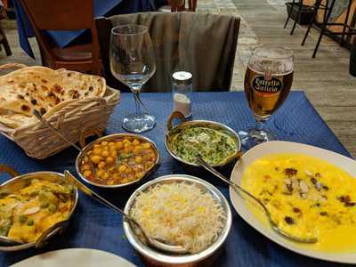 Curry Station - Curtidores