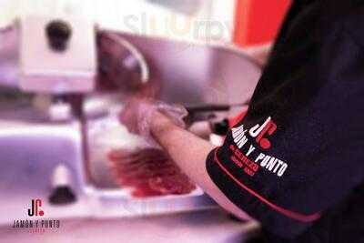 Jamón Y Punto