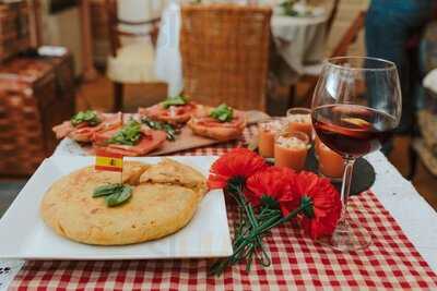 Eatwith: Silvia Of Madrid