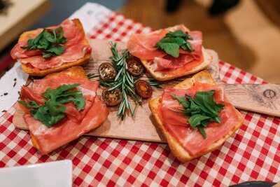 Eatwith: Silvia Of Madrid