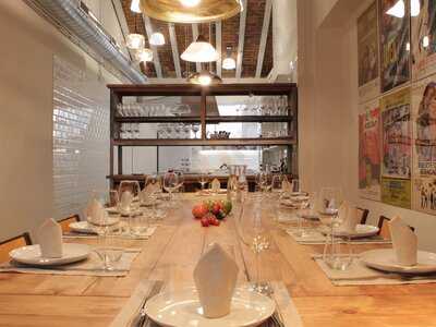 Eatwith: Lola Of Madrid