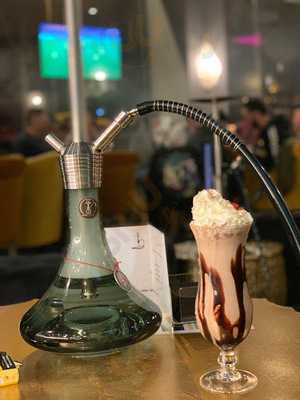 Oashis Sishas & Cocktails