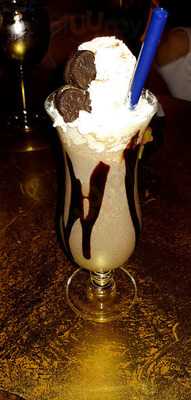 Oashis Sishas & Cocktails