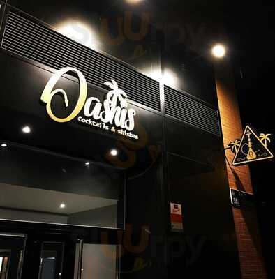Oashis Sishas & Cocktails