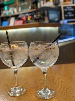 Barista Casual Food & Gin