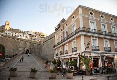 Il Dek Italian Bistrot