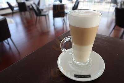 Holi Restaurante Indio Y Cocktail Bar