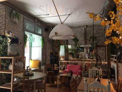 Matilda Café Bar Lounge