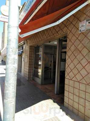 Asador De Pollos Lomarin