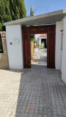 Santa Clarita Garden & Restaurant