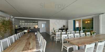 Santa Clarita Garden & Restaurant