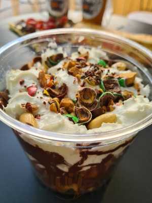 French Crepe And Bubble