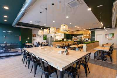 Salad Market Esplugues - Photo 7