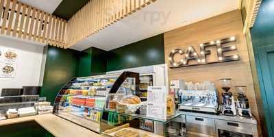 Salad Market Esplugues