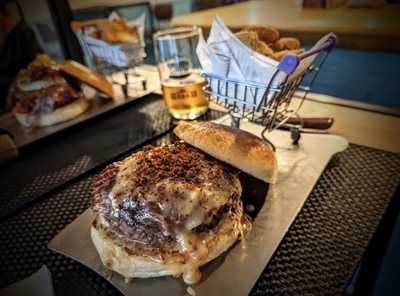 Jaleo Burger & Tapeo