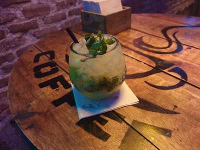 Amalavida Lounge Bar