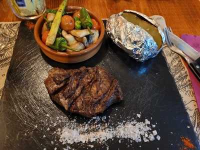 Braseria & Pizzeria Ombu