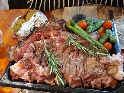 Braseria & Pizzeria Ombu