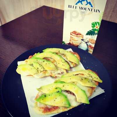 Blue Mountain Café