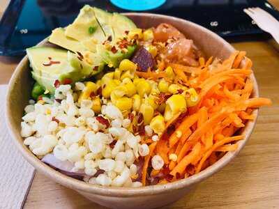 Mahalo Poké, Málaga