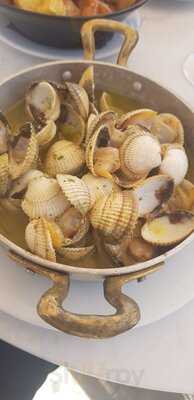 Pepe Y Pepa Vermuteria