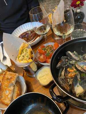 Le Bistro By Ocho Suites