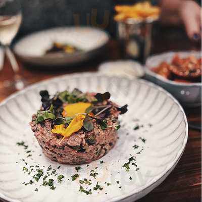 Le Bistro By Ocho Suites