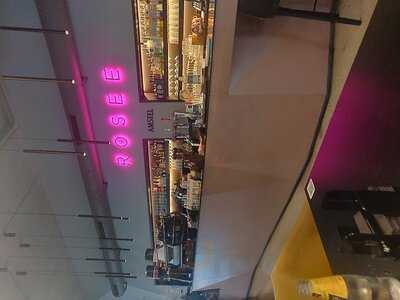 Rosee Club Café