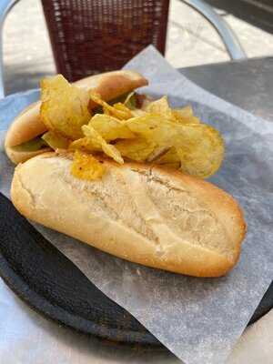 Cerveceria 100 Montaditos