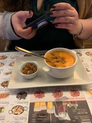 La Paellería, Paellas & Tapas