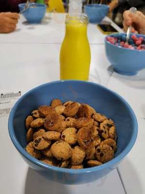 Cereal Family Café