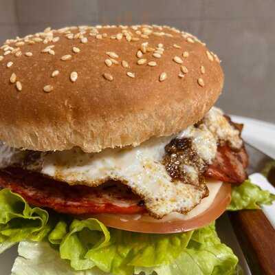 Cafeteria California