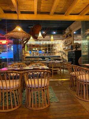 Tejada Mar Bistrot Tapas & Oyster Bar