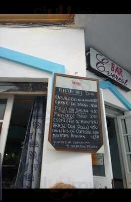 Bar Everest
