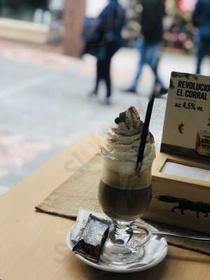 El Picoteo De Pintada