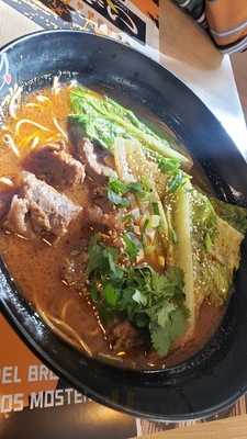 Restaurante Liukoushui Hotpot Fideo