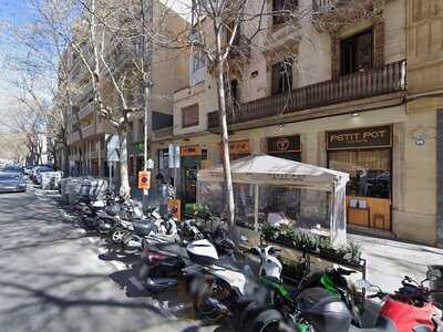 Restaurante Liukoushui Hotpot Fideo
