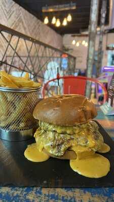 Lara Grill Montecarmelo