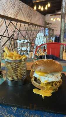 Lara Grill Montecarmelo