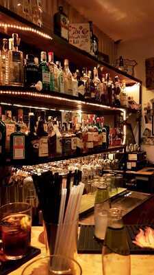 Déjà Vu Lounge Bar