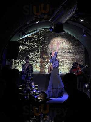 La Cueva De Lola Tablao Flamenco
