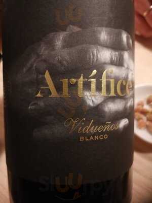 La Mestiza, Wines, Food & Cocktails