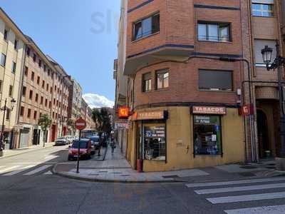 La Oficina De Santo Domingo