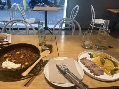 Enrique Tomás Jamon-tapas-vino