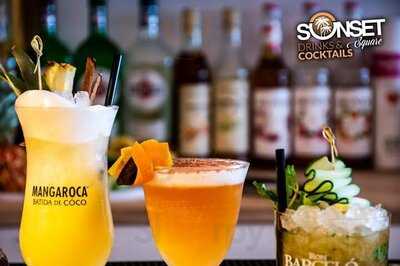 Sunset Square Cocktail Bar