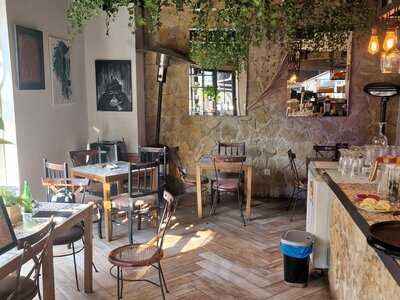 Chamfer Sweet Coffee Shop