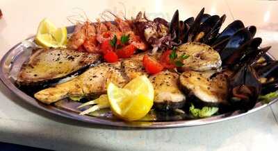 Bar Taperia Com A Casa