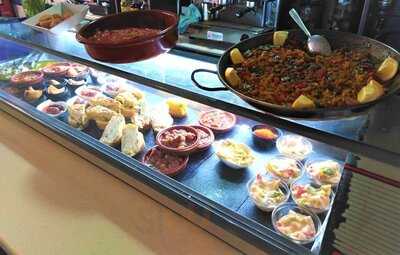 Bar Taperia Com A Casa