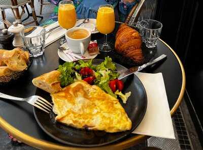 Les Artistes Bistro Francés Y Más