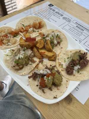 Reina Linda Mexicali